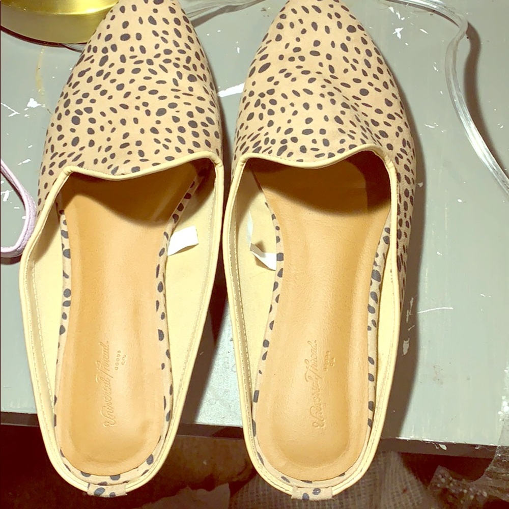 sandals